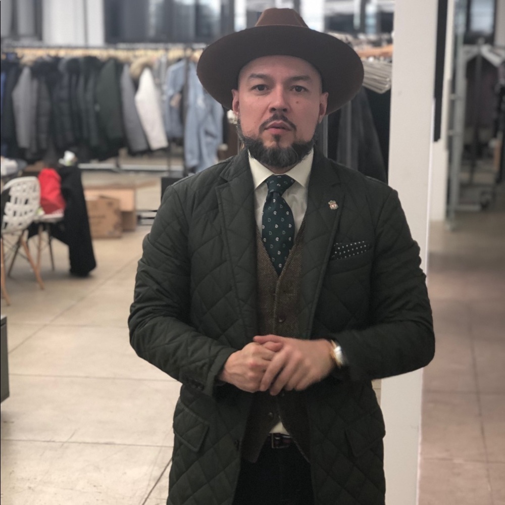 Meet your Posher, Michael